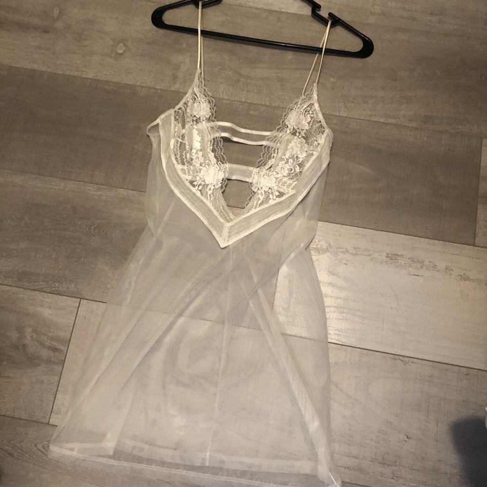 New without tags La Perla Leavers lace slip